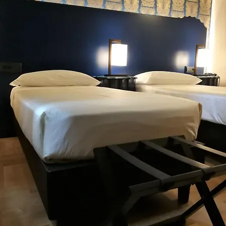 Verdi Boutique Отель